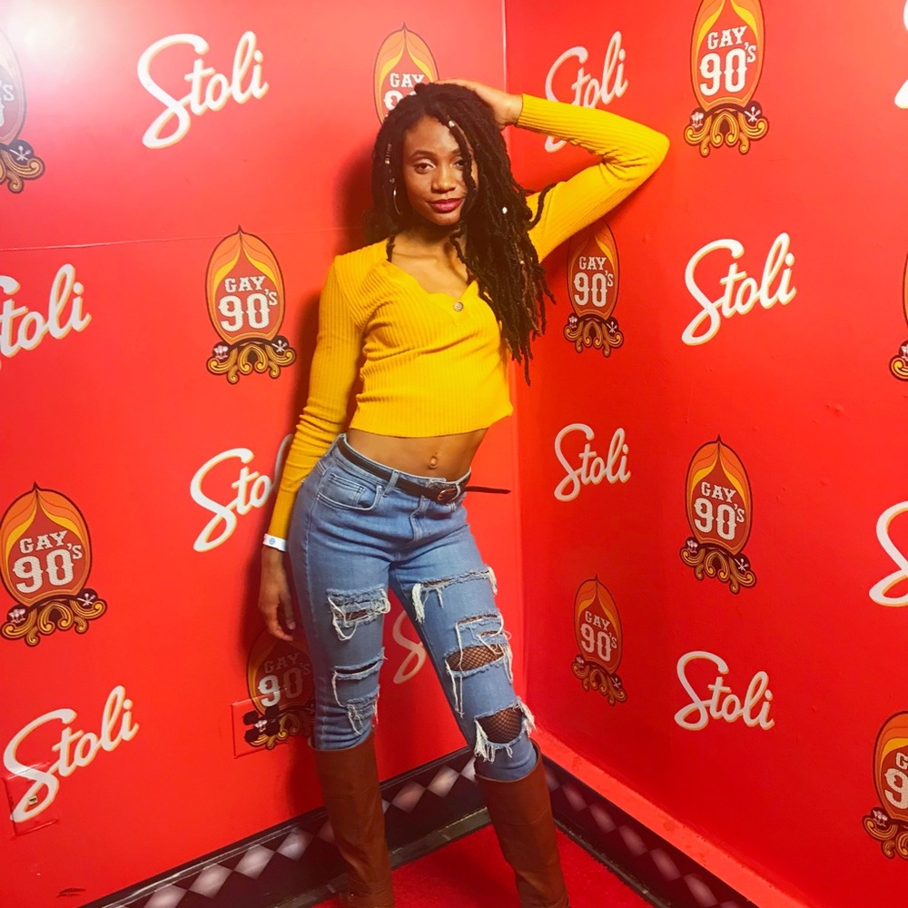 Meet your Posher, Amber